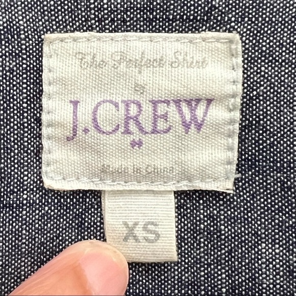 J. Crew Factory Chambray 3/4 Roll Tab Sleeve Button Down Top Size XS - Picture 4 of 11